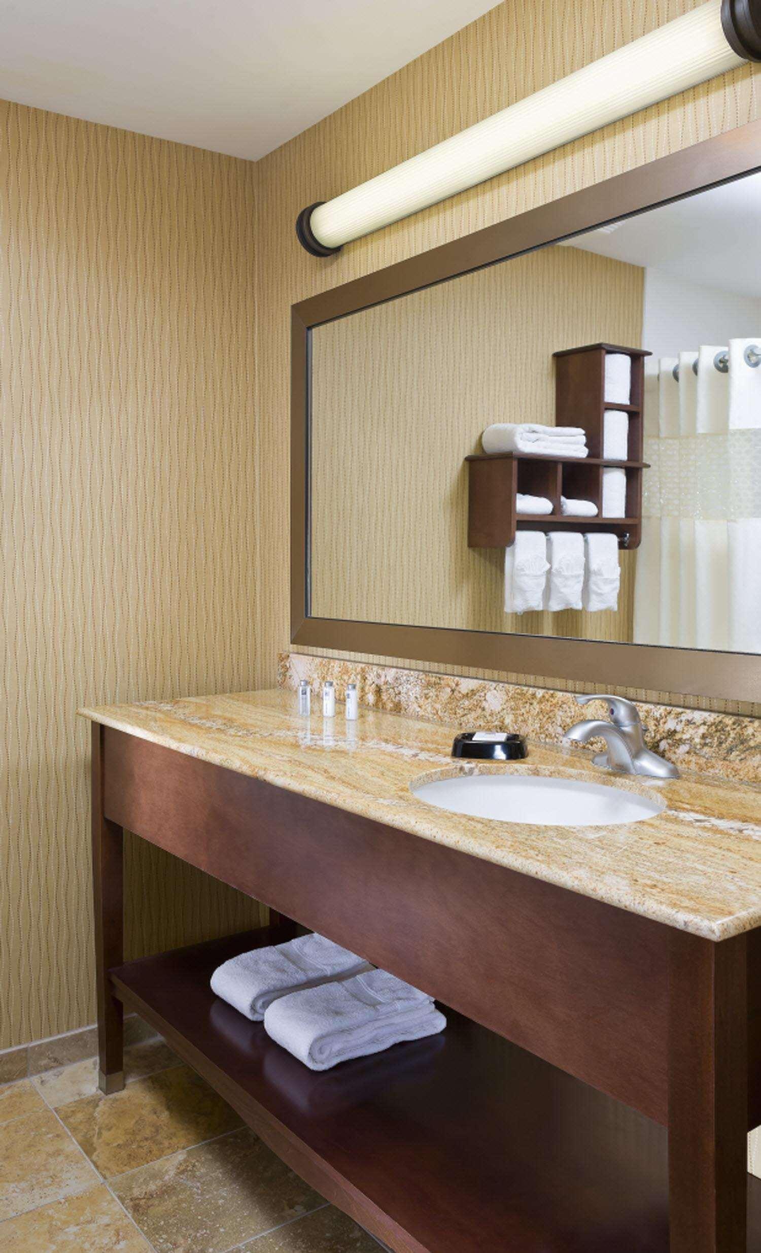 Hampton Inn San Angelo Bagian luar foto