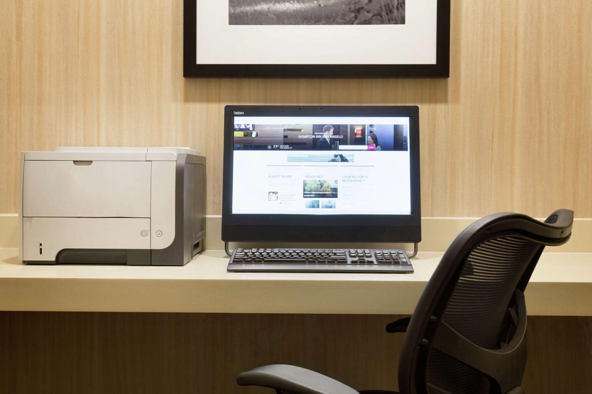 Hampton Inn San Angelo Bagian luar foto